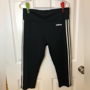 Adidas Cropped Leggings - Size Large